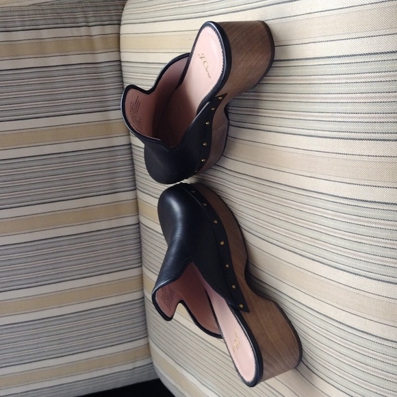 J Crew  black leather clogs 7.5 - Picture 3 of 8